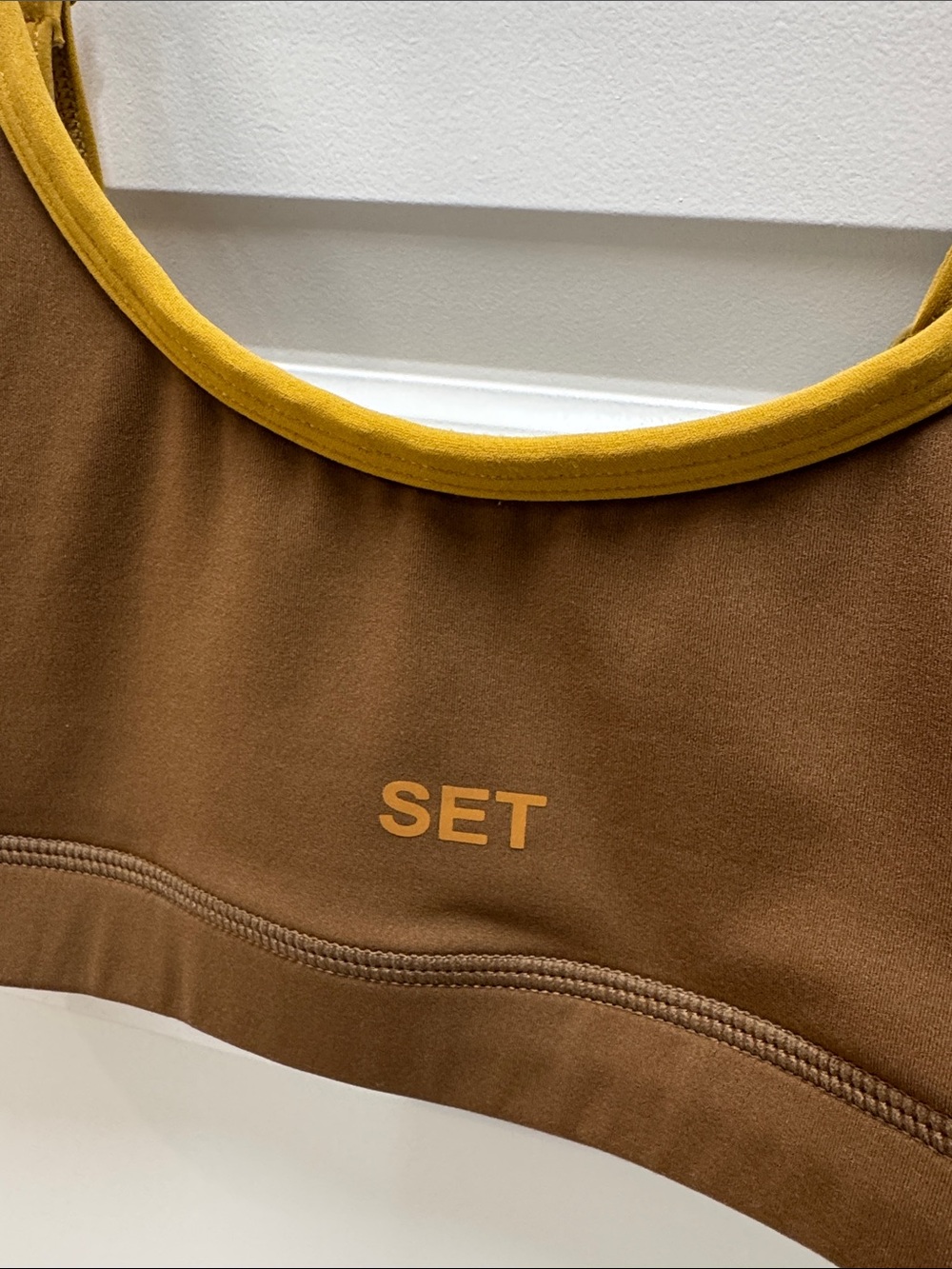 Set Brown & Mustard Sports Bra - Picture 2 of 4